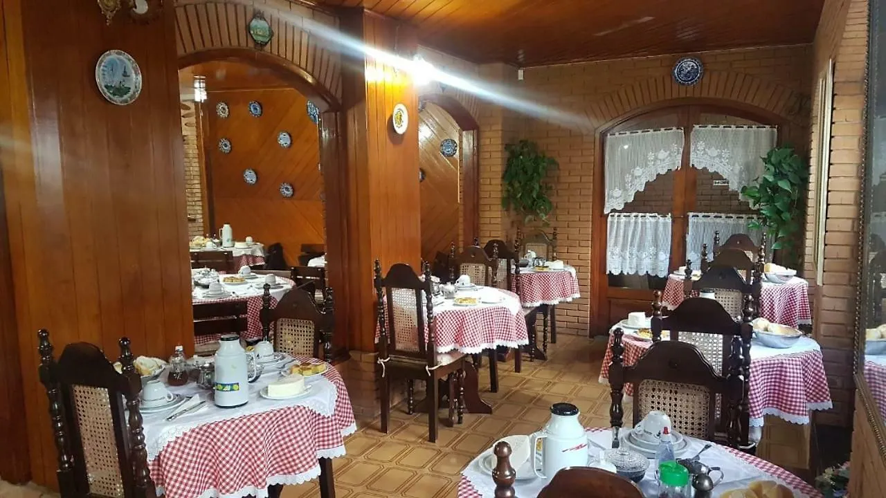 Hotel Cantinho De Portugal Campos do Jordão