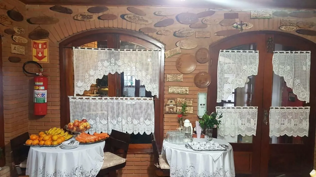 Hotel Cantinho De Portugal Campos do Jordão Brazylia